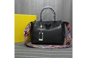 高仿包包怎么寄國際快遞到國外?