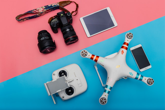 藍牙耳機、藍牙音響快遞到英國